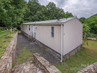 60 Pebble Way, Maggie Valley, NC 28751