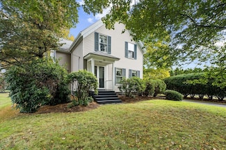 39 Summer St, Danvers, MA 01923