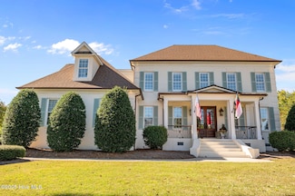 909 Nottingham Rd, Greenville, NC 27858