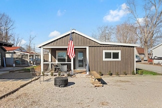 13933 Custers Point Rd NE, Thornville, OH 43076