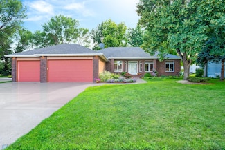 4404 Oakcreek Dr S, Fargo, ND 58104