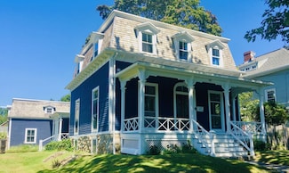 95 Gardner Ave, New London, CT 06320