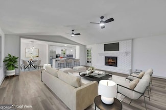 135 Golden Hills Dr, Woodstock, GA 30189