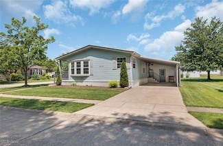 34 Creekside Trail, Olmsted Township, OH 44138