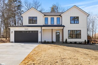 1023 Lakeview Cir, Greer, SC 29651