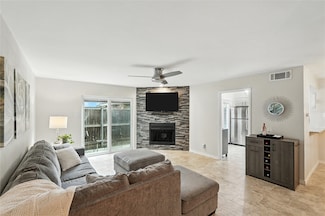 14800 Enterprise Dr Unit 19B, Farmers Branch, TX 75234