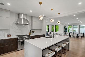 116 Thorndike St, Brookline, MA 02446
