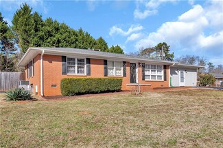 303 Catawba Cir, Seneca, SC 29672