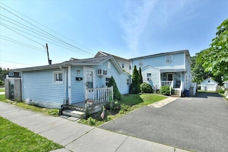 218 Mott St, Oceanside, NY 11572