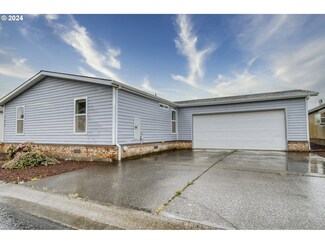 51415 SE Springlake Loop Unit 114, Scappoose, OR 97056