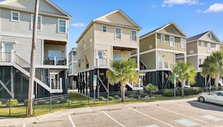 125 Garden City Retreat Dr, Garden City Beach, SC 29576