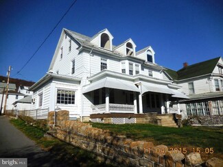 1535 W Arch St, Coal Township, PA 17866
