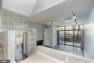 11557 Rolling Green Ct Unit 100-A, Reston, VA 20191
