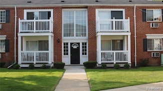 2400 Parmenter Blvd, Royal Oak, MI 48073