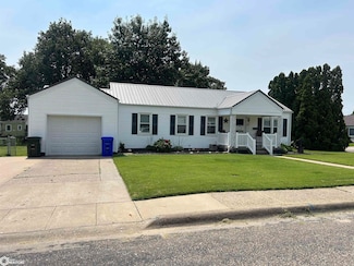 33 Storms Ct, Fort Madison, IA 52627