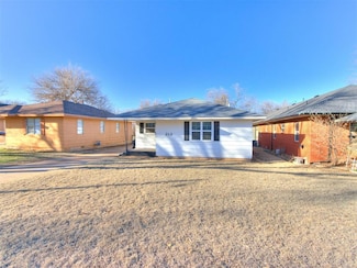 212 E Oklahoma Ave, Kingfisher, OK 73750