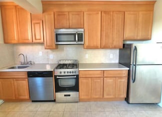 230 Pelham Rd Unit 4B, New Rochelle, NY 10805