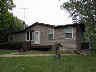 4639 N Tree Lake Ln, Rosholt, WI 54473