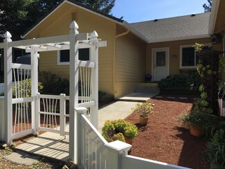 000 Olson Rd, Whitethorn, CA 95589