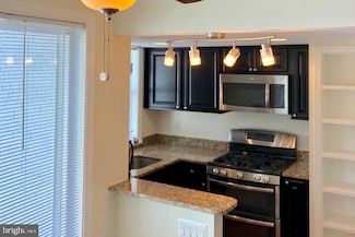 718 Brandywine St SE Unit 301, Washington, DC 20032