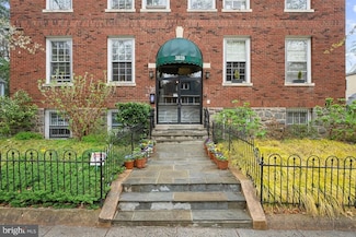 3039 Macomb St NW Unit 3A, Washington, DC 20008