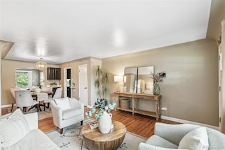 1060 S Harrison St, Denver, CO 80209