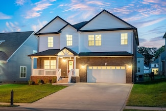 272 Bluebell Dr, Clarksville, TN 37043