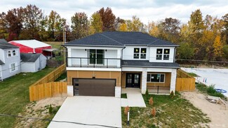 2017 Seddlemeyer Ave, Fort Wayne, IN 46816