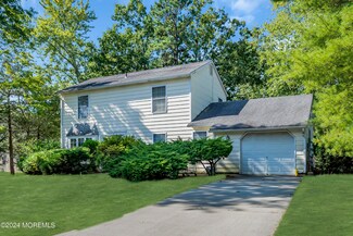 1300 Ventura Dr, Lakewood, NJ 08701