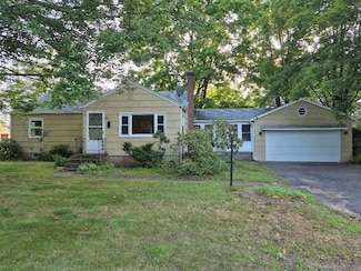 404 Denslow St, Windsor Locks, CT 06096