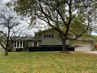 1033 Shoshone Trail, MacEdonia, OH 44056