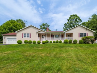 11 Scodon Dr, Ridgefield, CT 06877