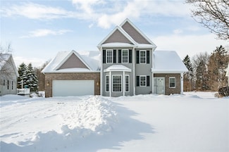 30 Peaceful Harbor Ln, Webster, NY 14580