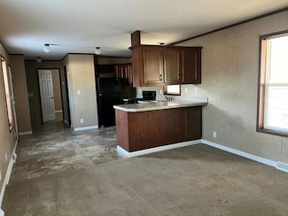 820 S Chinowth St Unit 70, Visalia, CA 93277