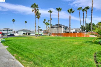1609 Willow Lake Rd, Discovery Bay, CA 94505