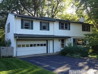 4025 Thrushwood Ln, Minnetonka, MN 55345