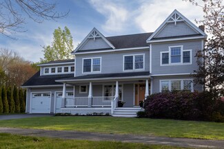 7 Hamlin St, Cape Elizabeth, ME 04107