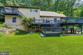 3458 Smith Hill Rd, Slatington, PA 18080