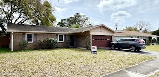 8894 Kersey Dr, Jacksonville, FL 32216