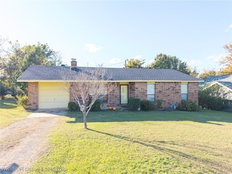 1414 Main St, Arkoma, OK 74901