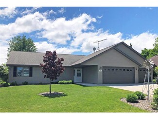 600 5th St E, Wanamingo, MN 55983