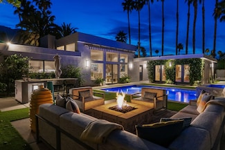 2252 S Caliente Dr, Palm Springs, CA 92264