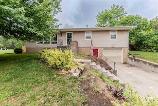 1325 Goodin Dr, Clay Center, KS 67432