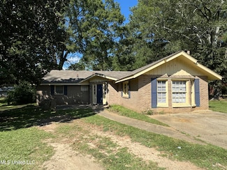 379 Queen Julianna Ln, Jackson, MS 39209