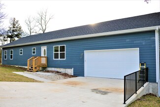 488 Rockhill Dr, Forsyth, MO 65653