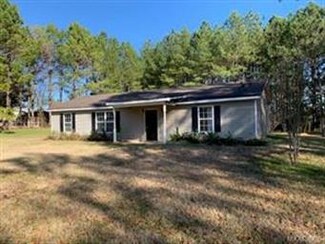 2604 Center Ridge Rd, Luverne, AL 36049