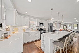 37 Bay State Rd Unit 37, Quincy, MA 02171