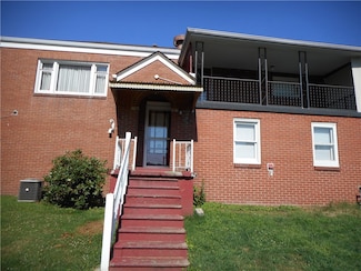 318 Sheppard Ave, Charleroi, PA 15022