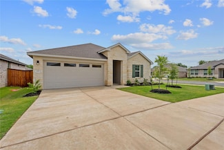 129 Bruin Paw Dr, Georgetown, TX 78628