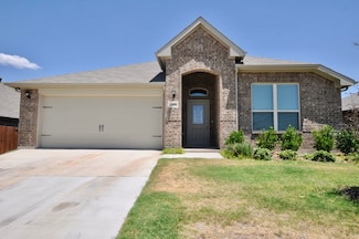 1008 Deer Valley Dr, Weatherford, TX 76087